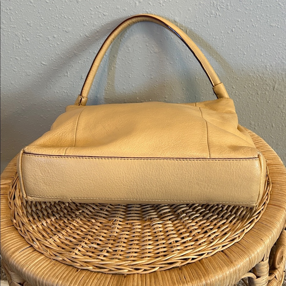 Kate Spade Beige Leather Shoulder Bag‎ - Picture 6 of 10